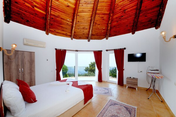 Villa | Living area | Plasma TV - Villa Muge (Kas)