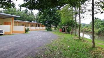 Standard Double Room | Teres/patio