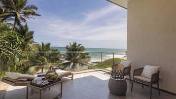 Master Suite with Bathtub | Cunas, wifi gratis y ropa de cama