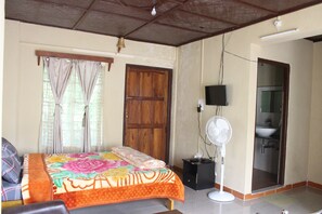 Chambre Deluxe, 1 lit double, non-fumeurs | Lits pliants/supplémentaires, draps fournis