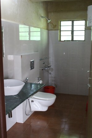 Camera Deluxe, 1 letto matrimoniale, non fumatori | Bagno | Asciugamani