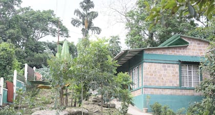 Pumpkin StreamSide Guest House