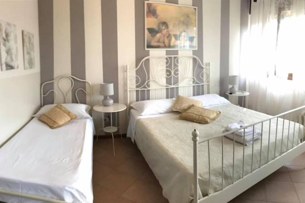 Soundproofing, iron/ironing board, free WiFi, bed sheets