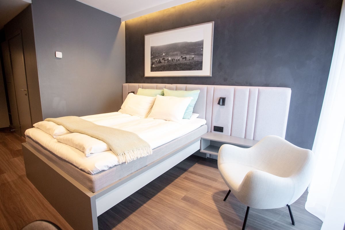 superior room, 1 queen bed, oceanfront | 1 bedroom, desk, laptop workspace, free wifi