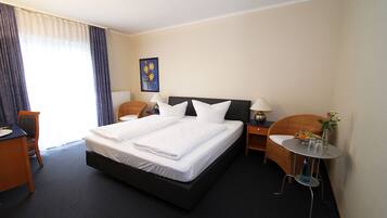 Memory foam beds, desk, laptop workspace, soundproofing