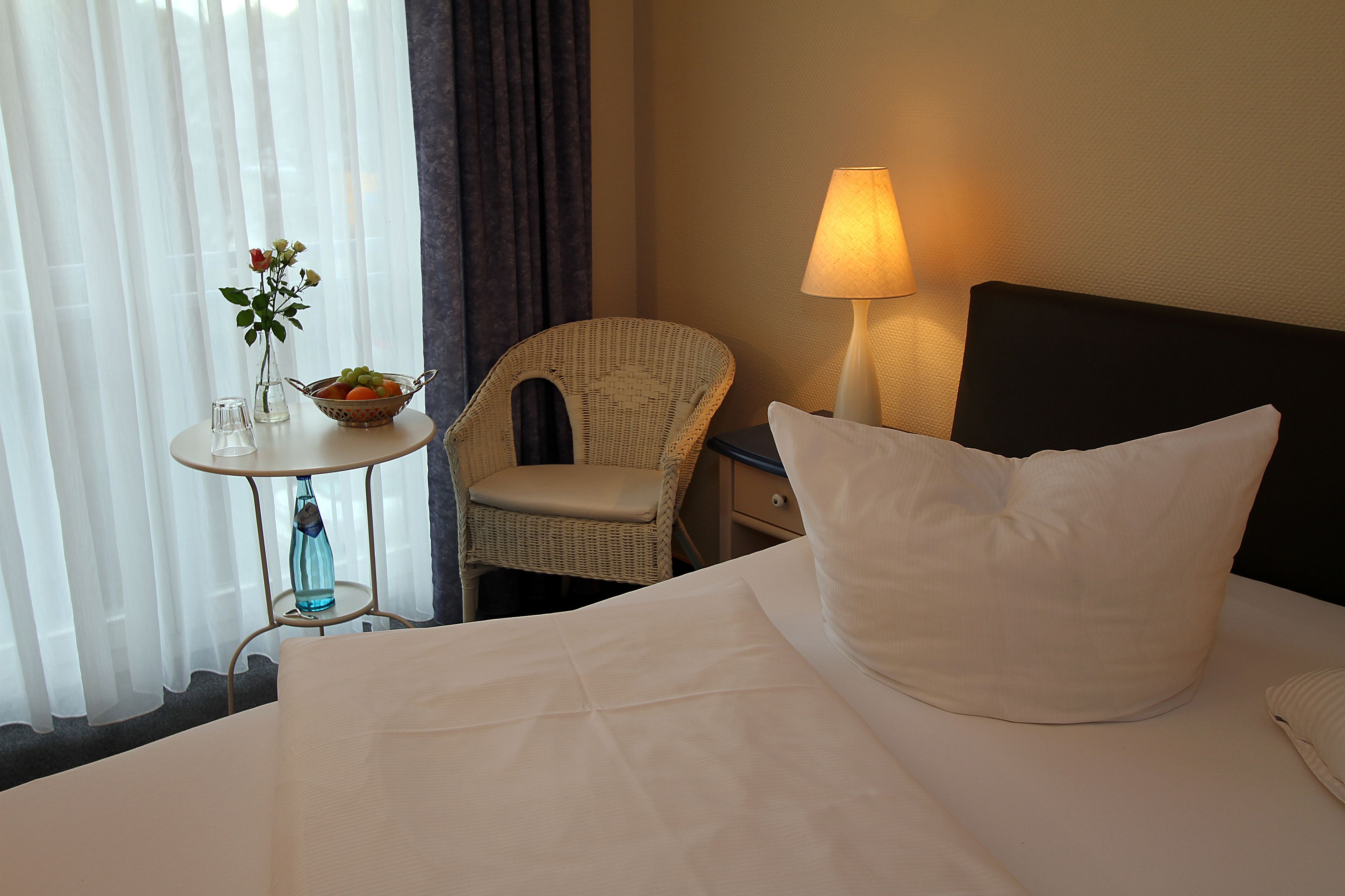 Camera singola, 1 letto queen, non fumatori | Materassi in memory foam, una scrivania, postazione laptop