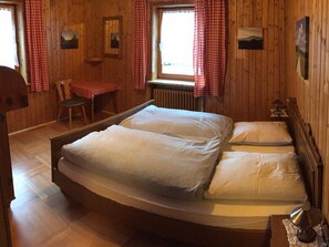 2 phòng ngủ, trang trí khác biệt, truy cập Internet không dây miễn phí 