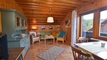 Panoramic Apartment, Multiple Beds, Non Smoking | Living room | Flat-screen TV