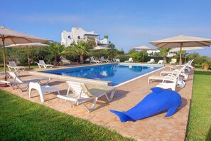 Outdoor pool - Un Thé Au Bout Du Monde (Arbaa Sahel)