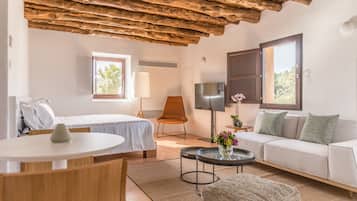 Suite | 1 habitación, ropa de cama de alta calidad, edredón y minibar