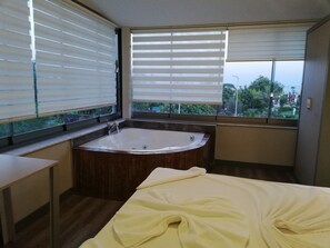 جناح إستديو - بمنظر للبحر | ملاءات من القطن المصري وأغطية فراش متميزة ومكواة/لوح كي وواي فاي مجانًا