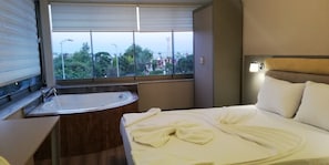 Studio Suite, Sea View | Beach/ocean view