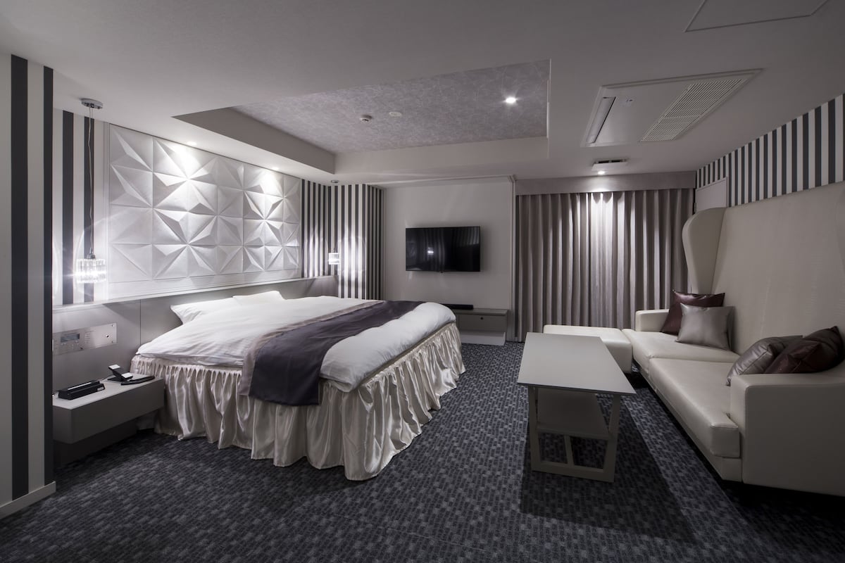1 bedroom, down duvets, in-room safe, individually decorated