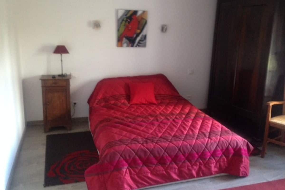 Double Room, Park View | Individually decorated, individually furnished, desk, laptop workspace