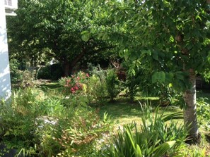 Garden - Chambres d'hôtes des Tourelles (Mazeres)