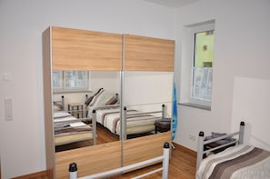 Iron/ironing board, rollaway beds, free WiFi, bed sheets - Ebersheim Luxus Plaza (Mainz)