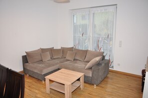 Apartment (2) | Living area