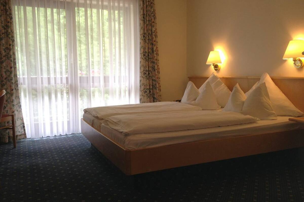 minibar, in-room safe, desk, free wifi