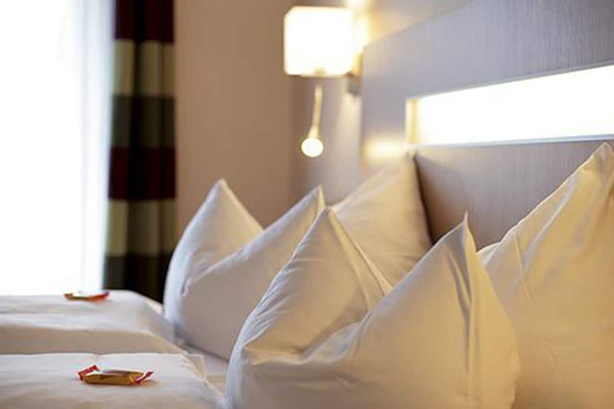 minibar, in-room safe, desk, free wifi