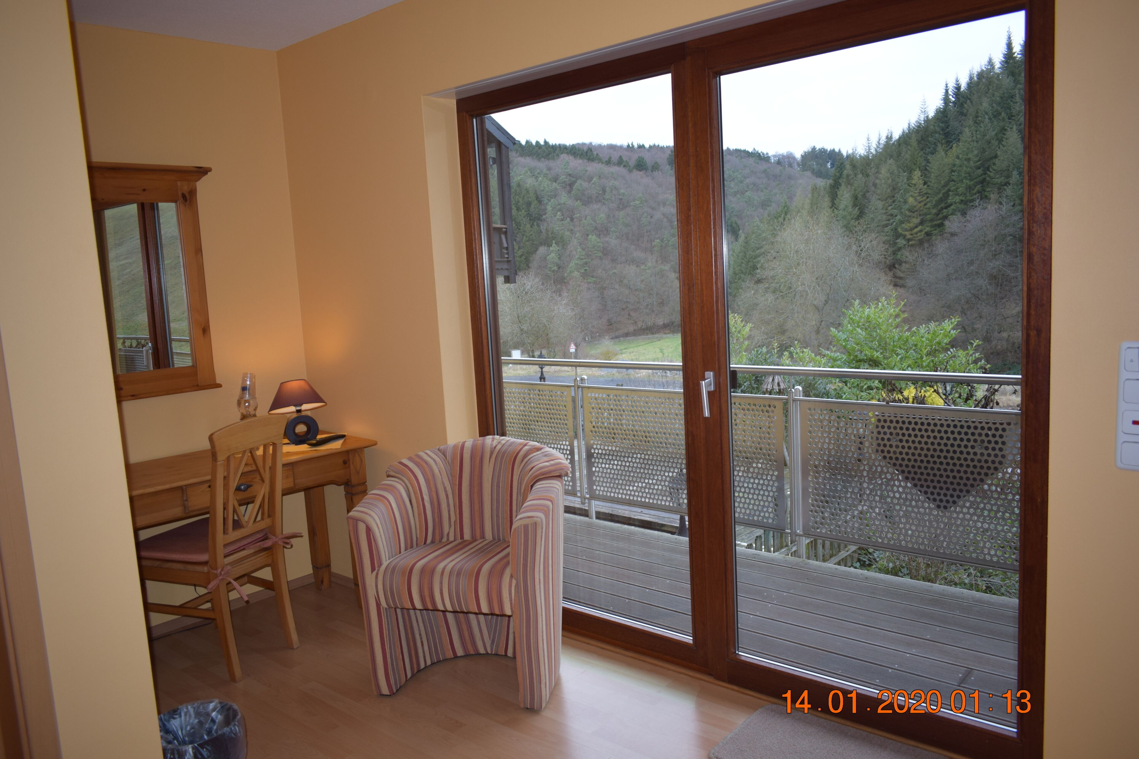 single room | balcony