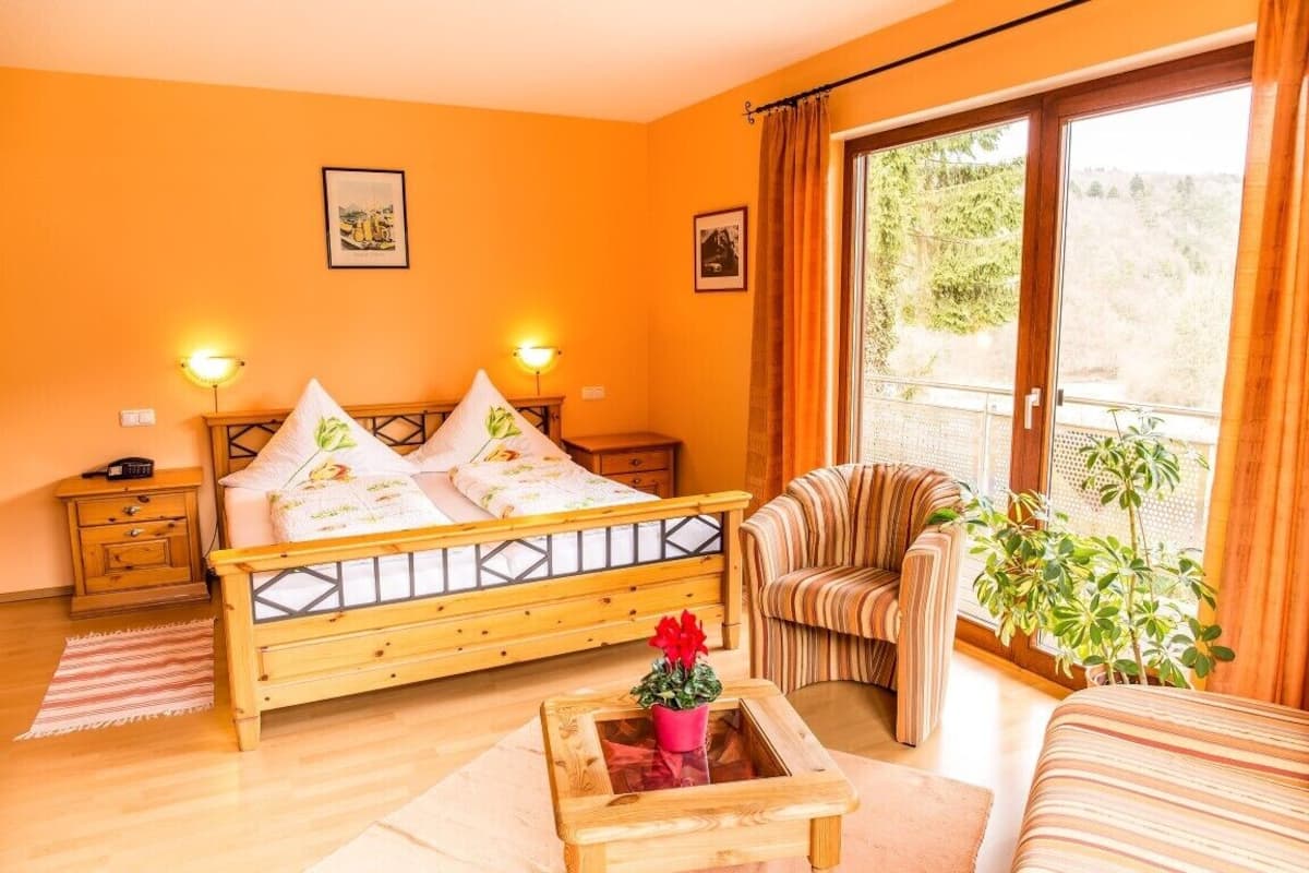 junior suite | desk, free wifi, bed sheets