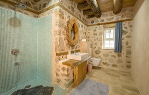 Honeymoon Villa | Bathroom | Separate bathtub and shower, jetted bath, hydromassage showerhead