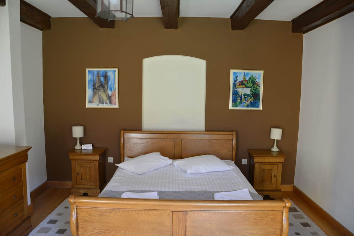 Quarto casal ou duplo luxo | Berços (sobretaxa), Wi-Fi de cortesia, roupa de cama