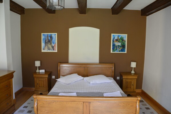 Deluxe Double or Twin Room