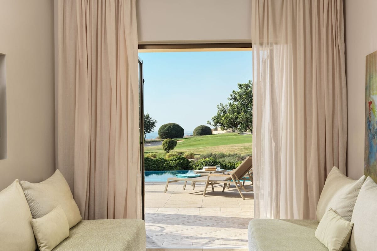 One Bedroom Suite, Swim-up, Golf & Sea View | 1 bedroom, hypo-allergenic bedding, minibar, in-room safe