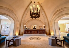 Check-in/check-out kiosk