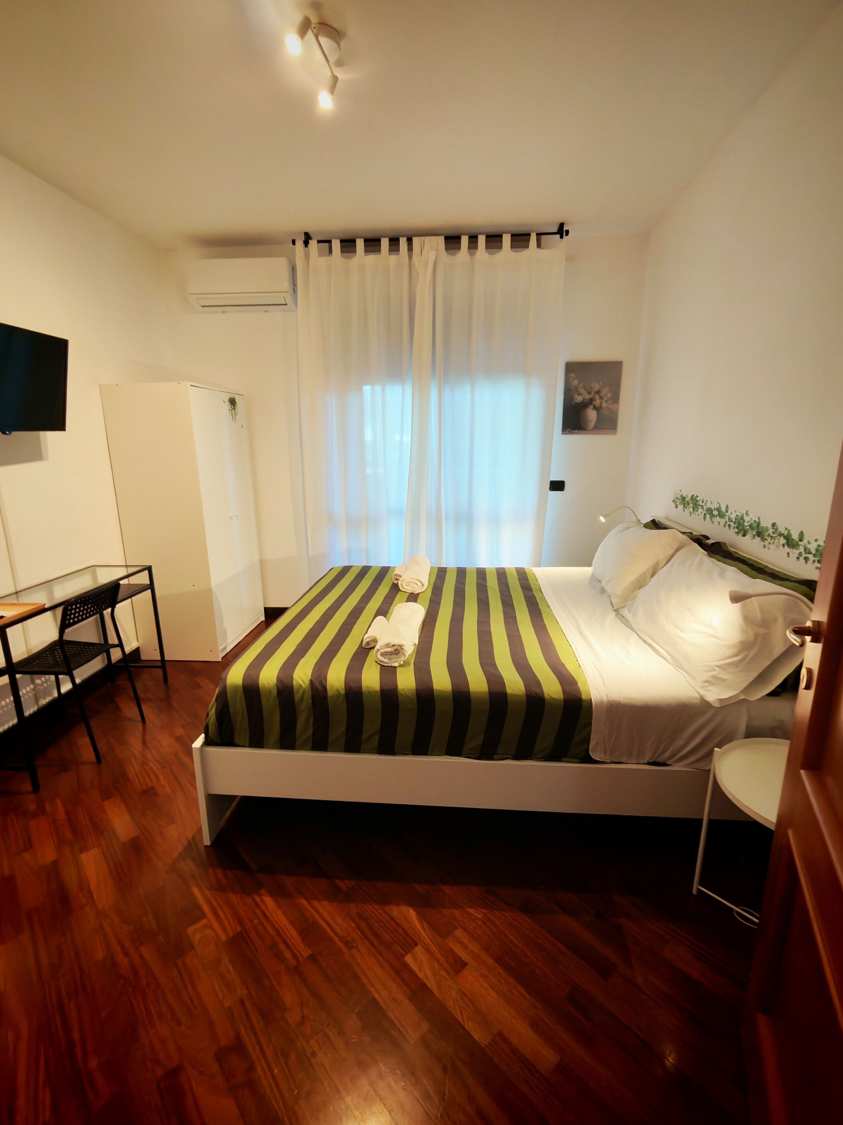 Literie de qualité supérieure, couette en duvet d'oie, minibar, bureau