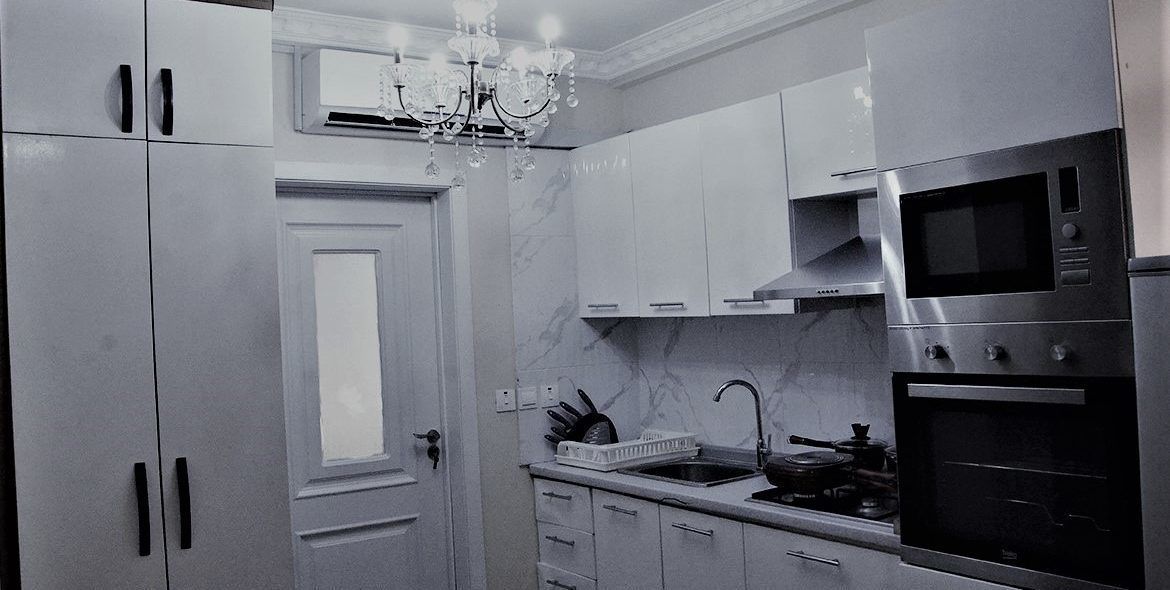 开间, 无烟房 | 私人厨房 | 冰箱、微波炉、烤箱、炉灶