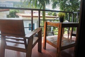 Deluxe Room | Balcony - Hi Karon Beach Hotel (Karon)
