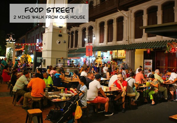 Outdoor dining - [20% OFF]★Steps to OLD Quarter★ 2BRs/ENTIRE@Trang Thi  (Ha Noi)