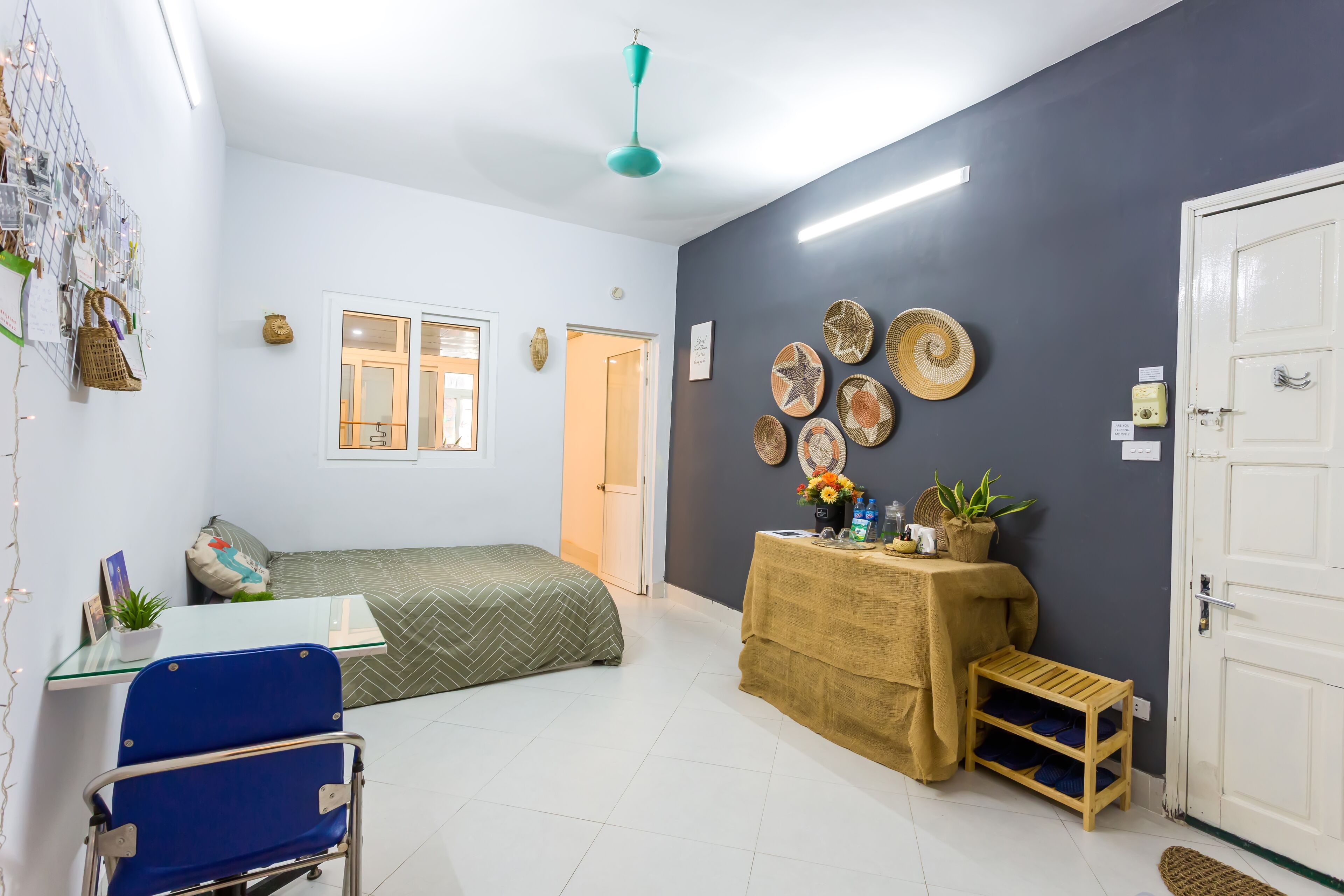 2 bedrooms, in-room safe, iron/ironing board, free WiFi