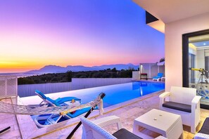 Outdoor pool, pool loungers