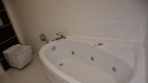 Unclassified image, 5 of 15, button - Villa Tugra (Kas)