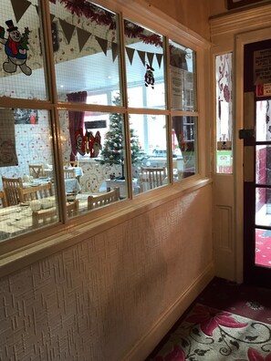 Interior entrance - Montgomery Hotel (Blackpool)