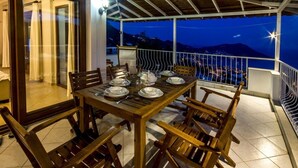 Villa, 3 Bedrooms | Terrace/patio