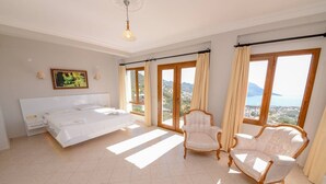 Villa, 3 Bedrooms | 3 bedrooms, desk, iron/ironing board, free WiFi
