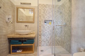 Shower, towels