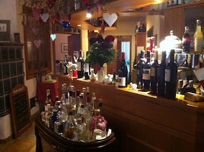 Bar (on property) - Gasthaus Limbacher (Herrieden)