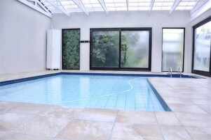 Indoor pool, outdoor pool