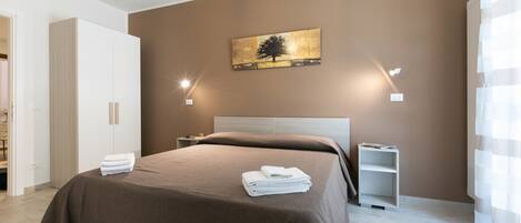 Design Double or Twin Room, Courtyard View | Frette Italian sheets, premium bedding, individually decorated