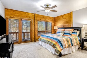 3 bedrooms, iron/ironing board, internet, bed sheets