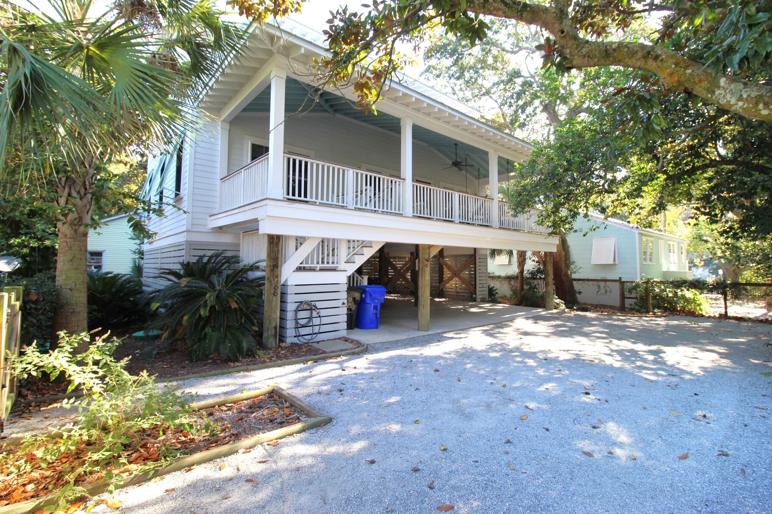 Amazing Beach Retreat Close to Center Street~ Hudson House