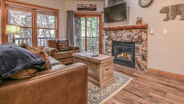 Living room - Hidden River Lodge 5943 (Keystone)