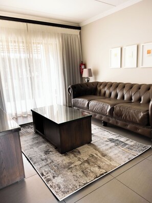 Télévision à écran plat