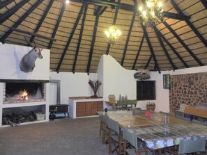 Restaurant - Onduri Lodge - In Okaukuejo (Okaukuejo)