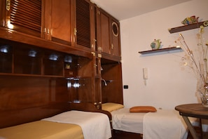 Suite Familiale | 1 chambre, minibar, fer et planche à repasser, Wi-Fi gratuit